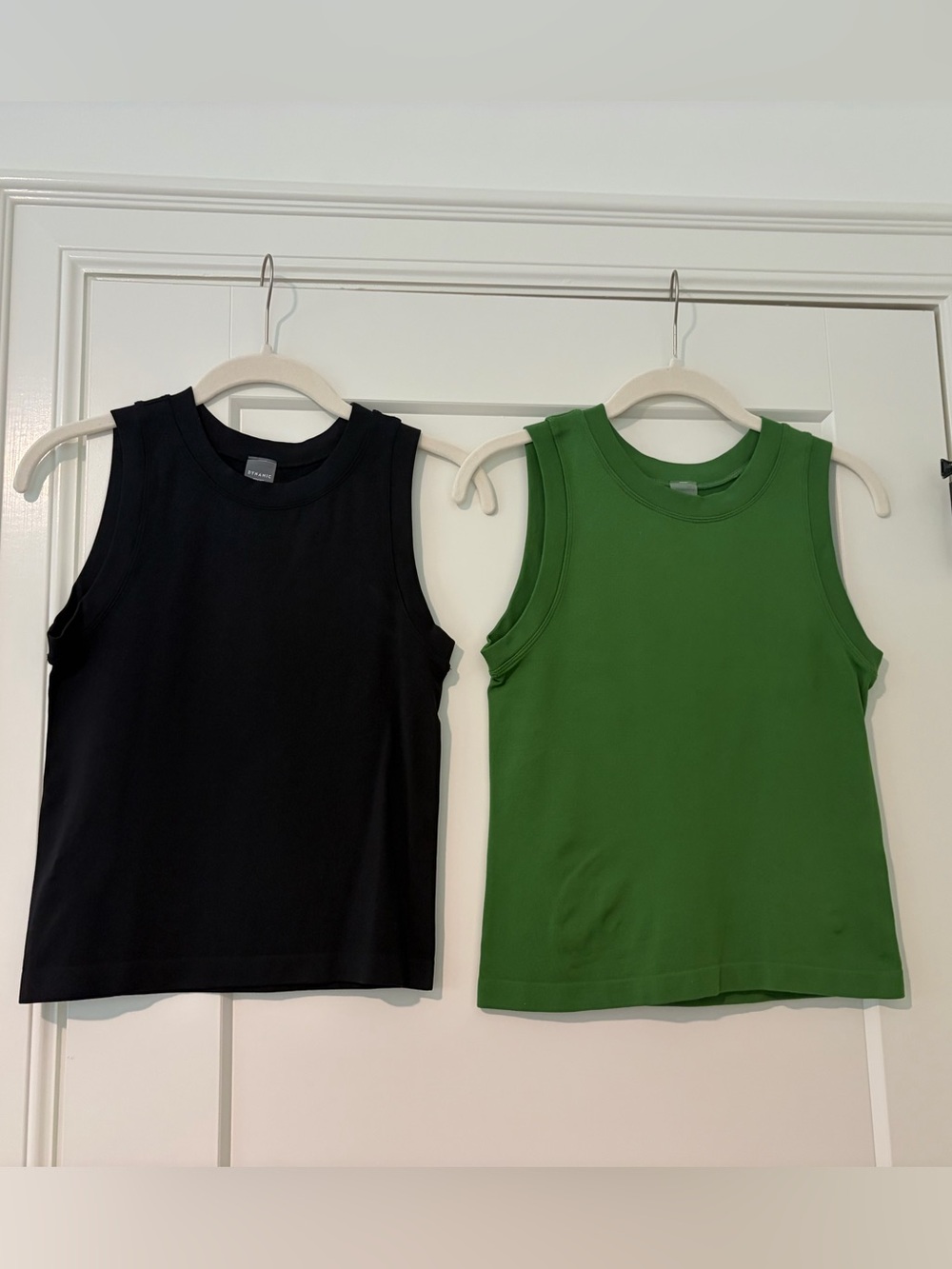 Dynamic tank tops - Picture 2 of 4